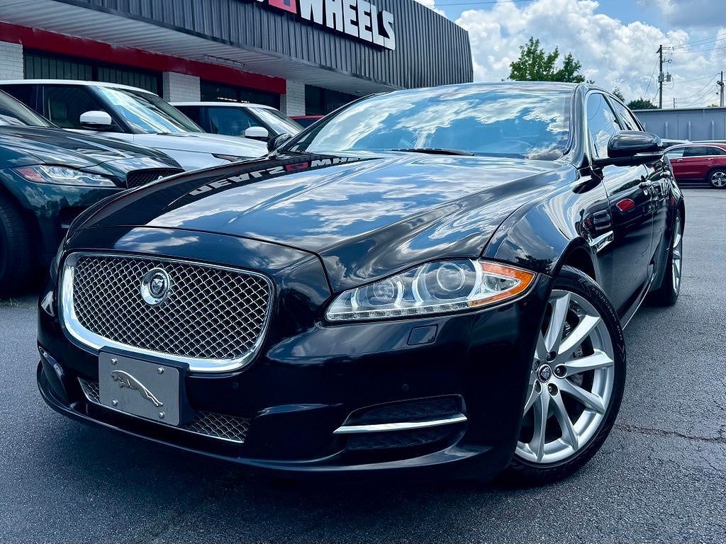 2012 JAGUAR XJ