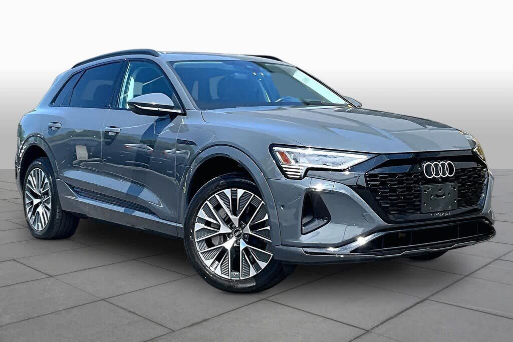 2024 Audi Q8