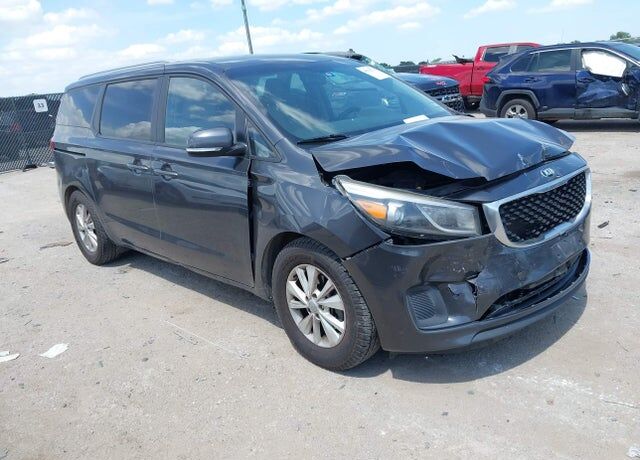 2016 KIA Sedona