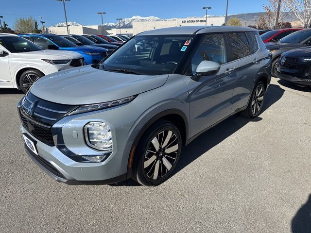 2025 MITSUBISHI Outlander