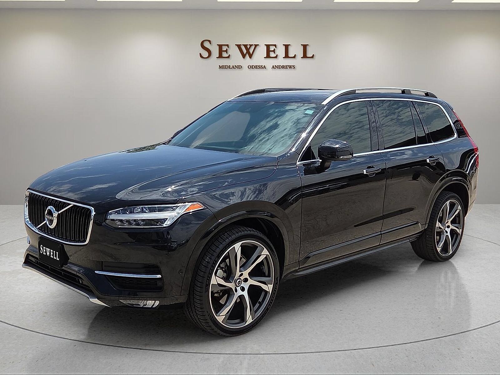 2019 VOLVO XC90