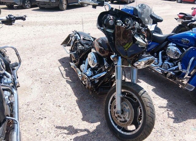2011 HARLEY DAVIDSON Street Glide