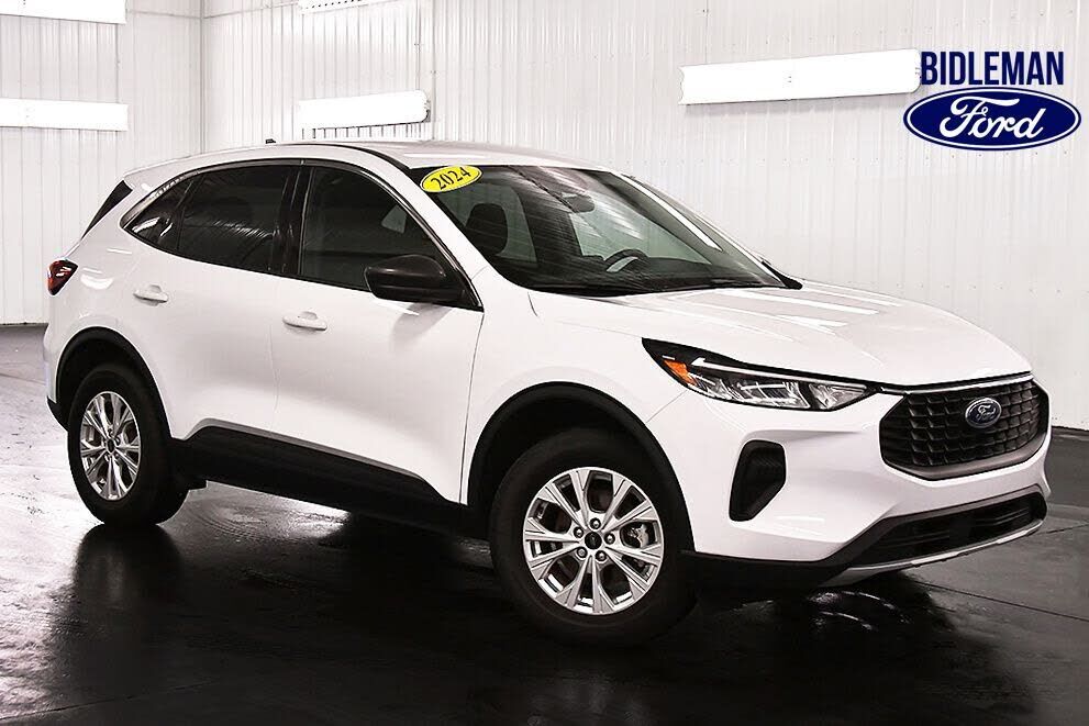 2024 FORD Escape