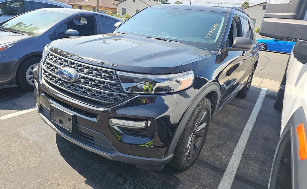 2021 FORD Explorer