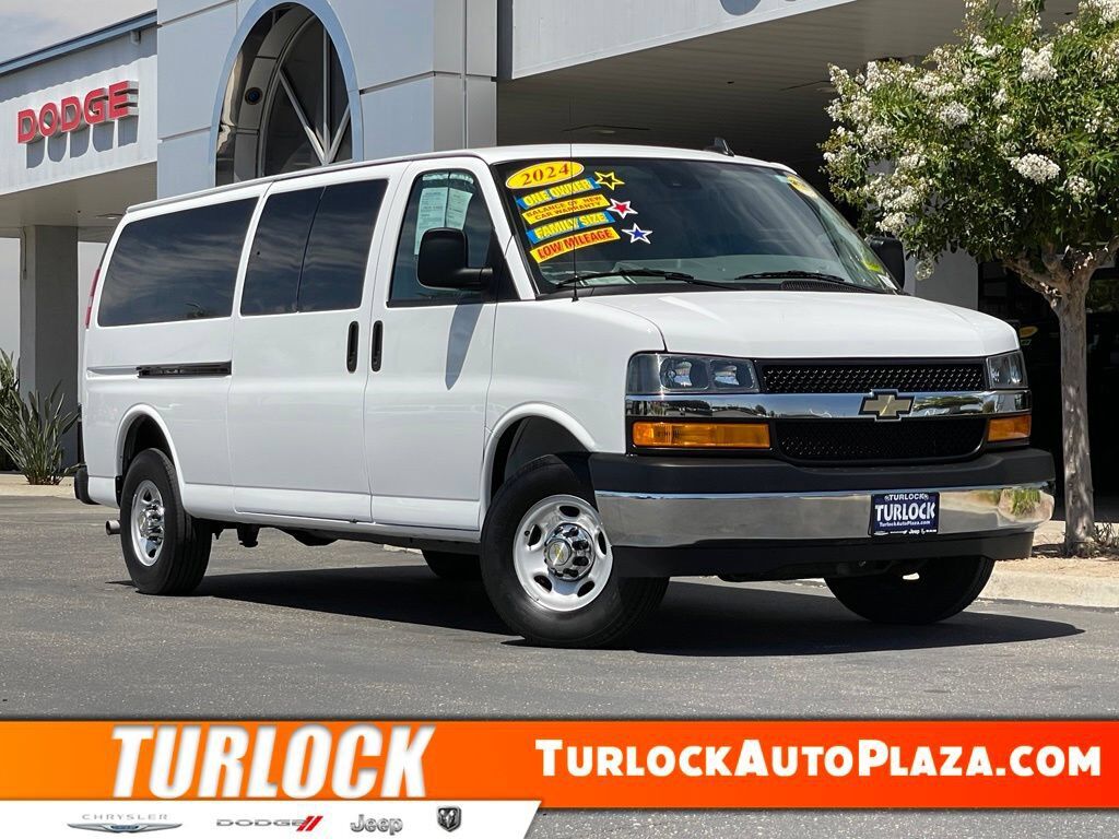 2024 CHEVROLET Express
