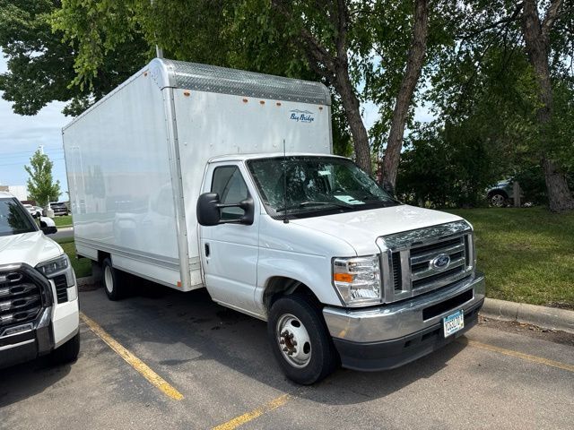 2025 FORD E-350