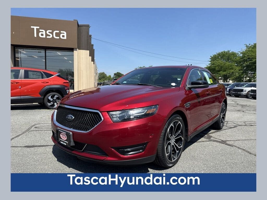 2013 FORD Taurus