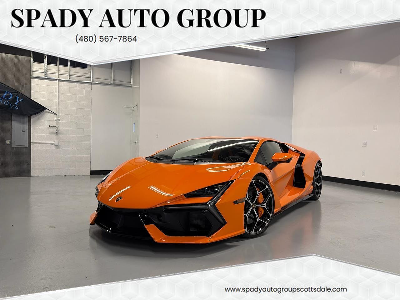 2025 LAMBORGHINI Revuelto