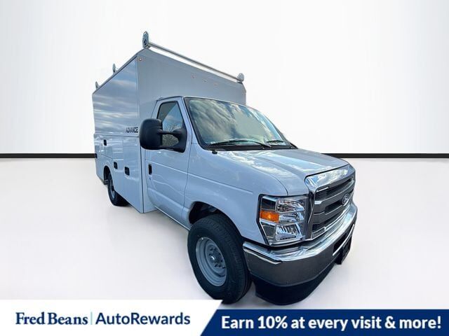 2026 FORD E-350