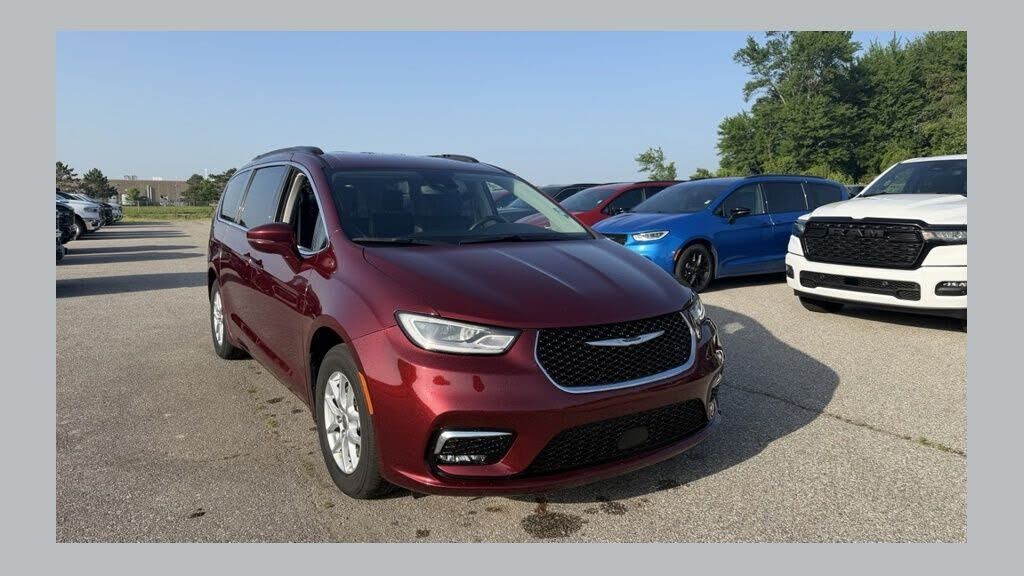 2022 CHRYSLER Pacifica