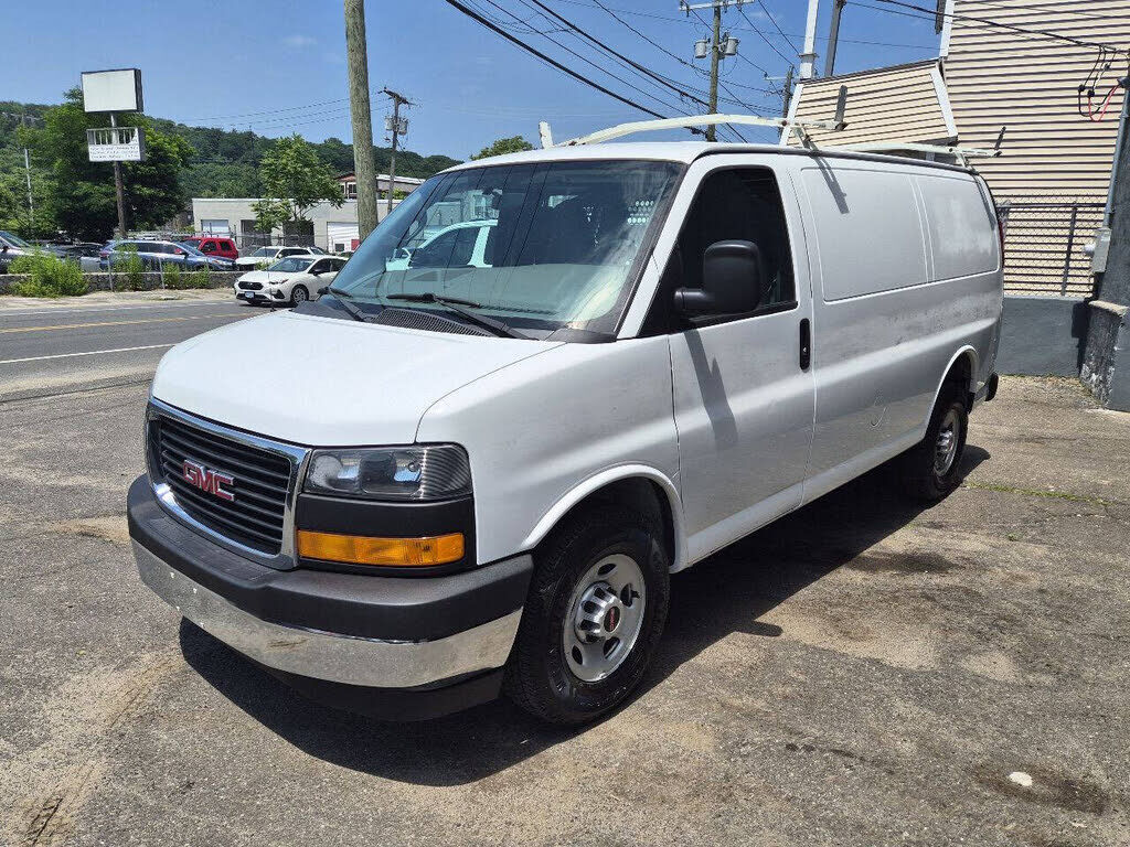2017 GMC Savana