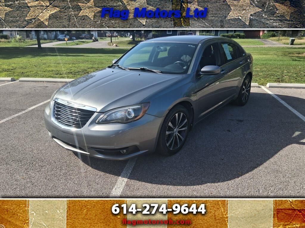 2013 CHRYSLER 200