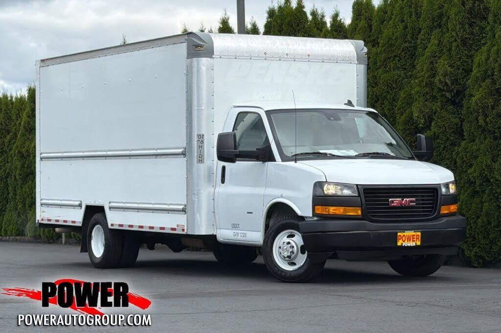 2021 GMC Savana