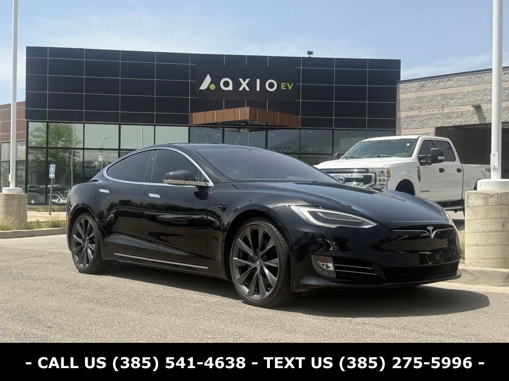 2021 TESLA Model S