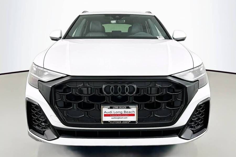 2026 Audi Q8