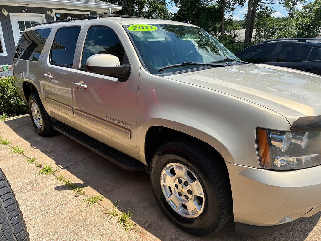 2011 CHEVROLET Suburban