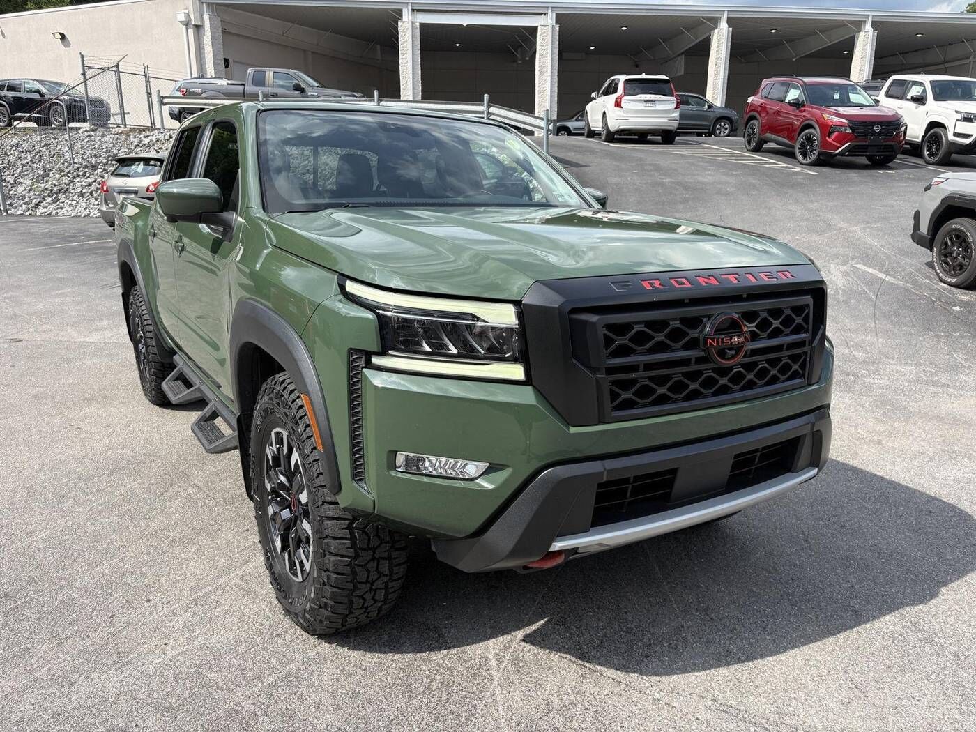 2022 NISSAN Frontier