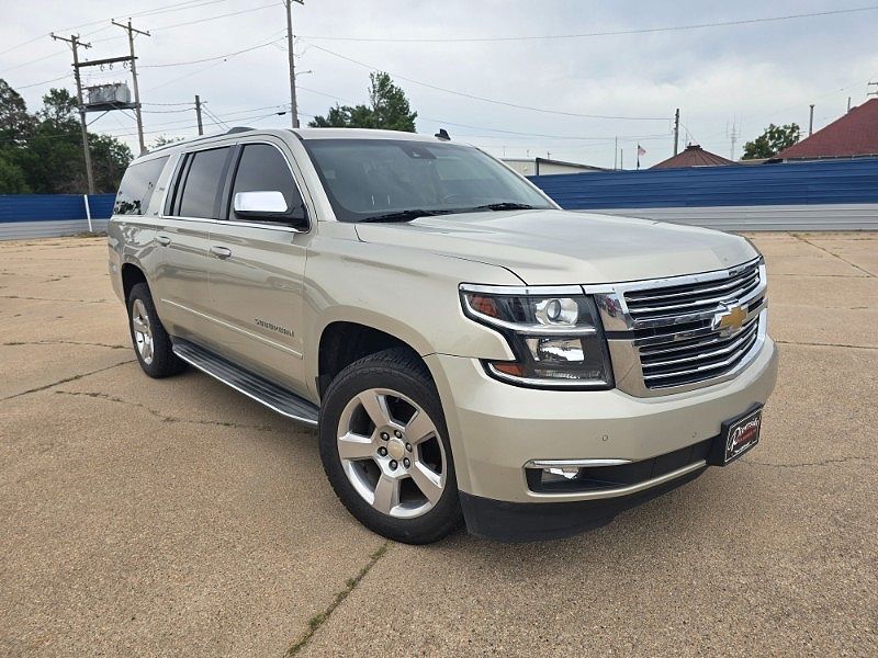 2015 CHEVROLET Suburban