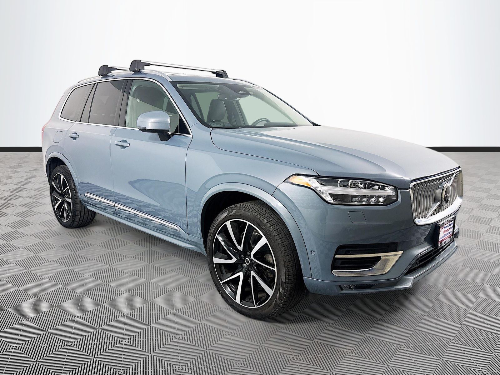 2023 VOLVO XC90