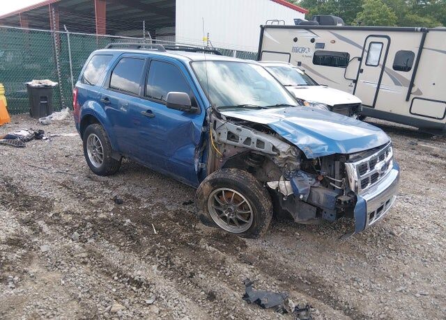 2009 FORD Escape