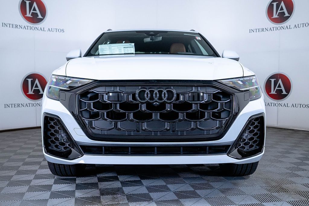 2026 Audi Q8
