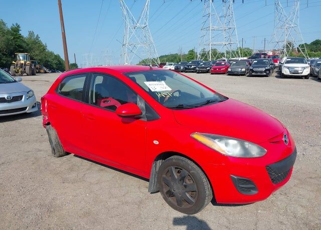 2011 MAZDA Mazda2