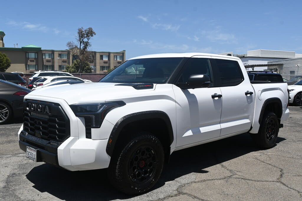 2026 TOYOTA Tundra