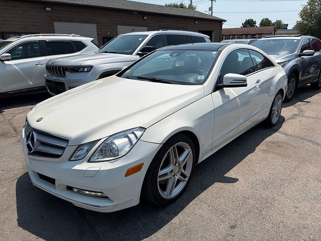 2011 MERCEDES-BENZ E-Class