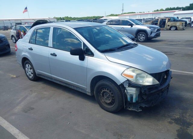 2009 NISSAN Versa