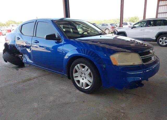 2013 DODGE Avenger