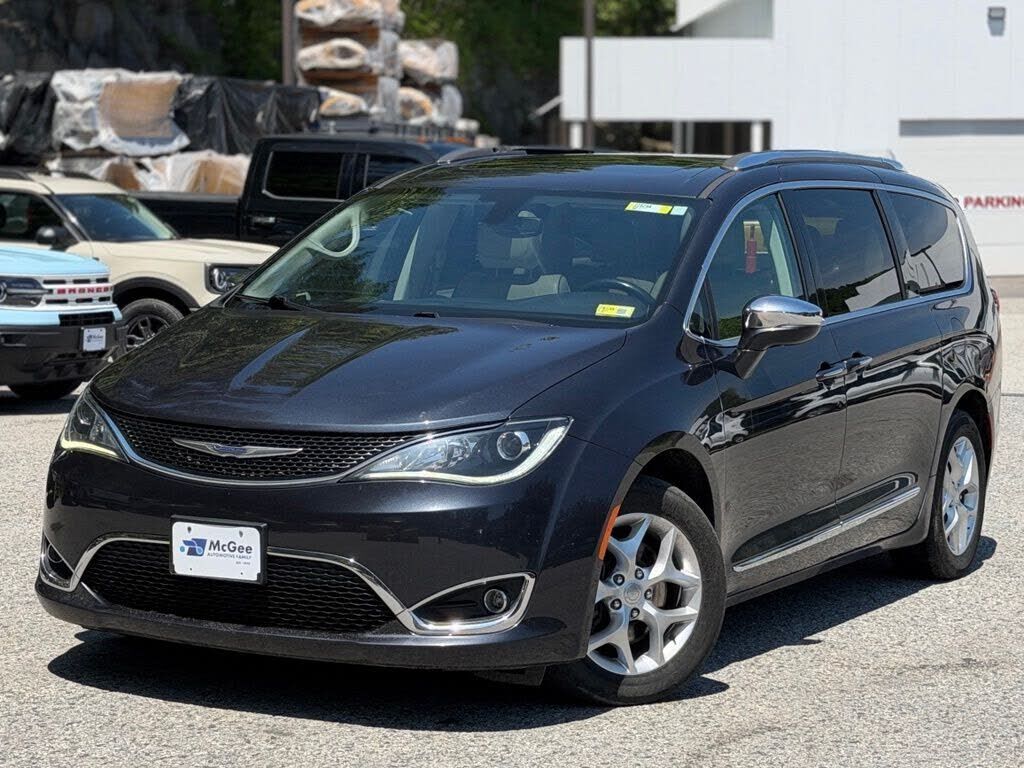 2020 CHRYSLER Pacifica