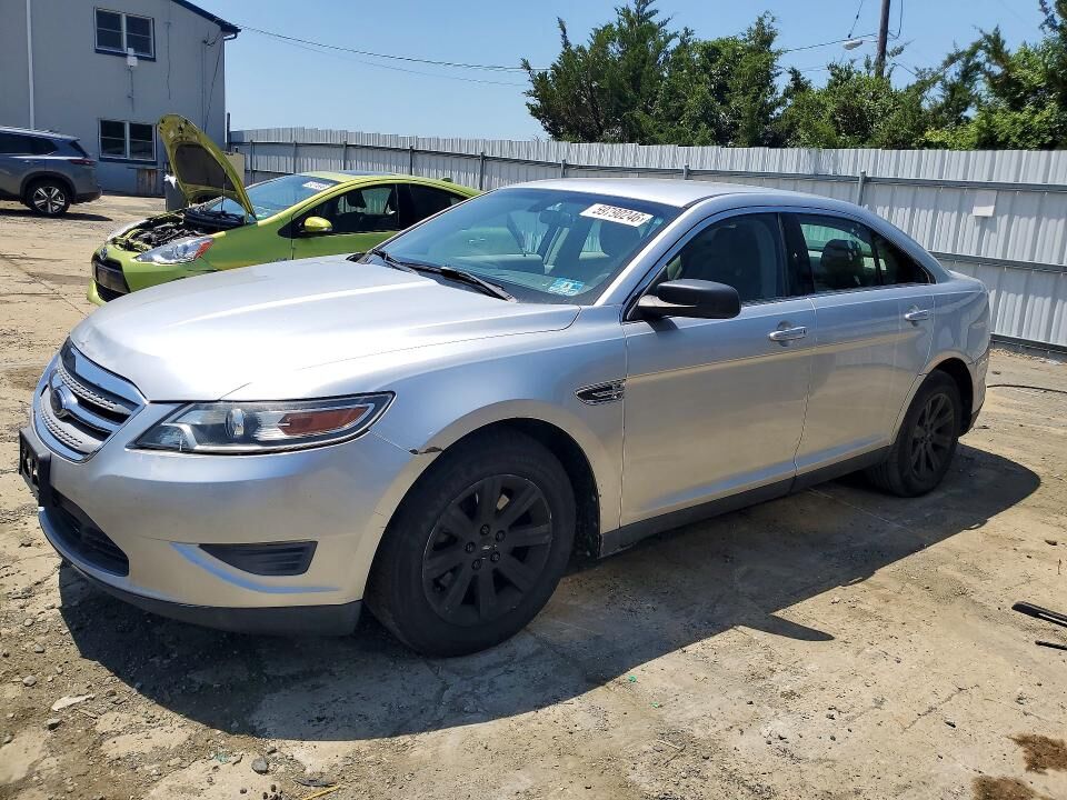 2010 FORD Taurus