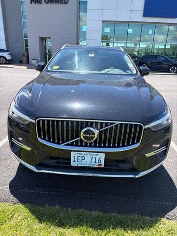 2022 VOLVO XC60
