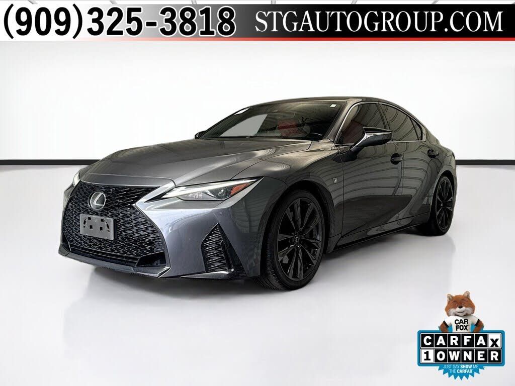 2021 LEXUS IS