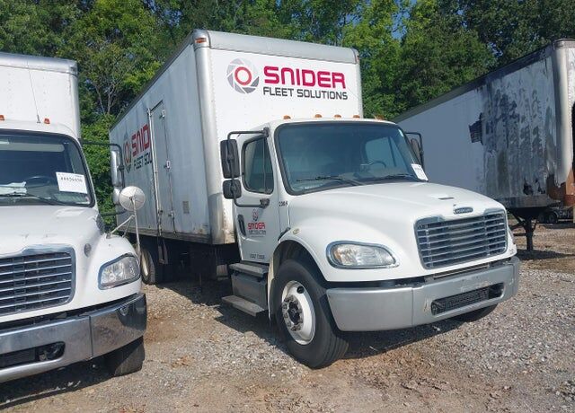 2013 FREIGHTLINER M2