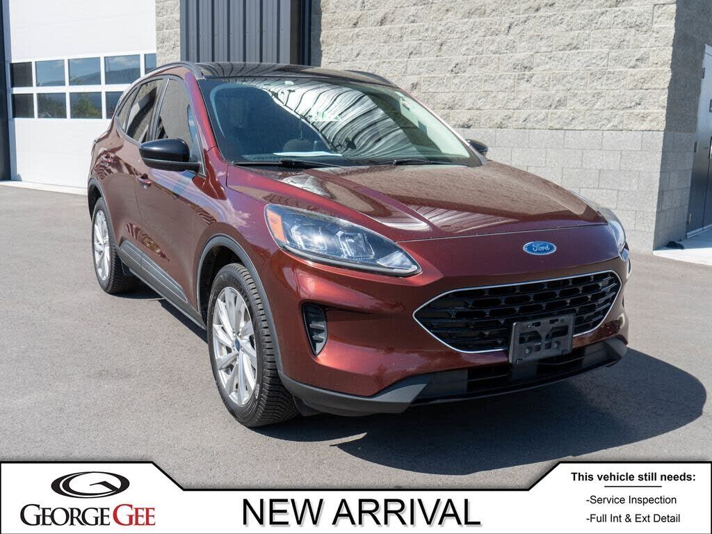 2021 FORD Escape
