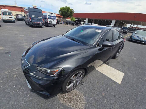 2019 LEXUS IS