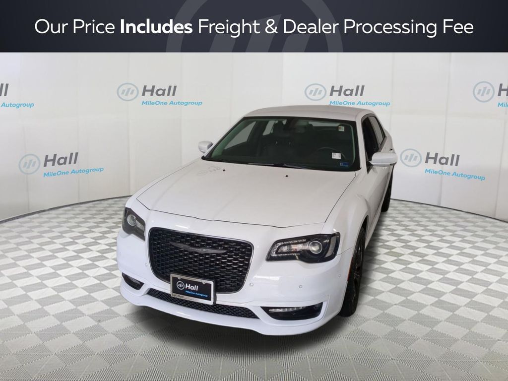 2022 CHRYSLER 300