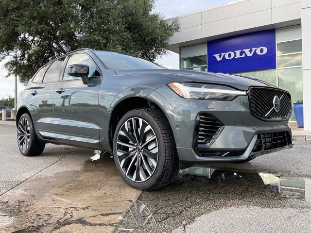 2026 VOLVO XC60