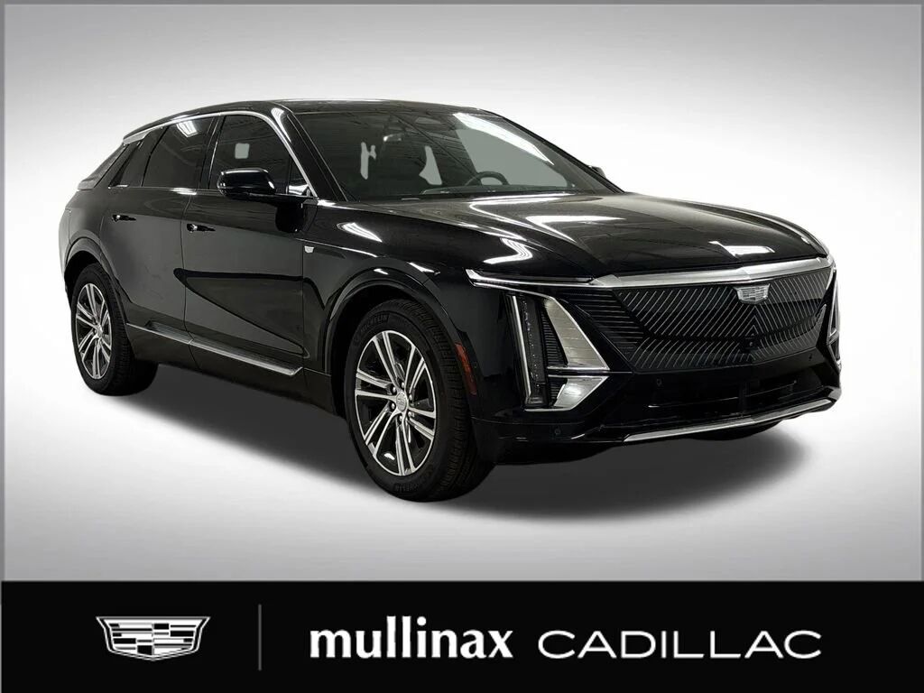 2025 CADILLAC Lyriq