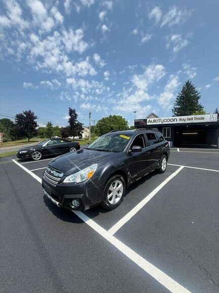 2013 SUBARU Outback