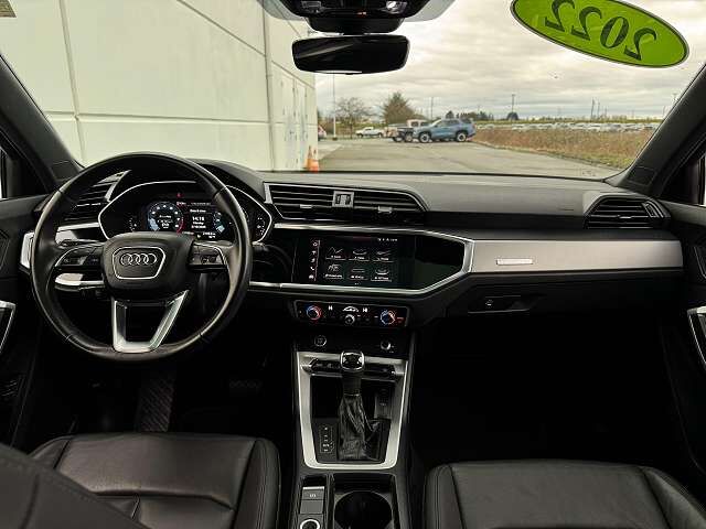 2022 Audi Q3