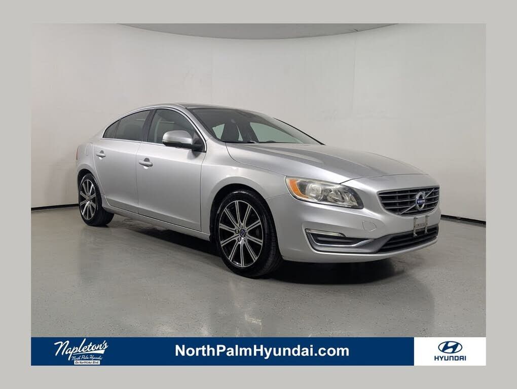 2017 VOLVO S60