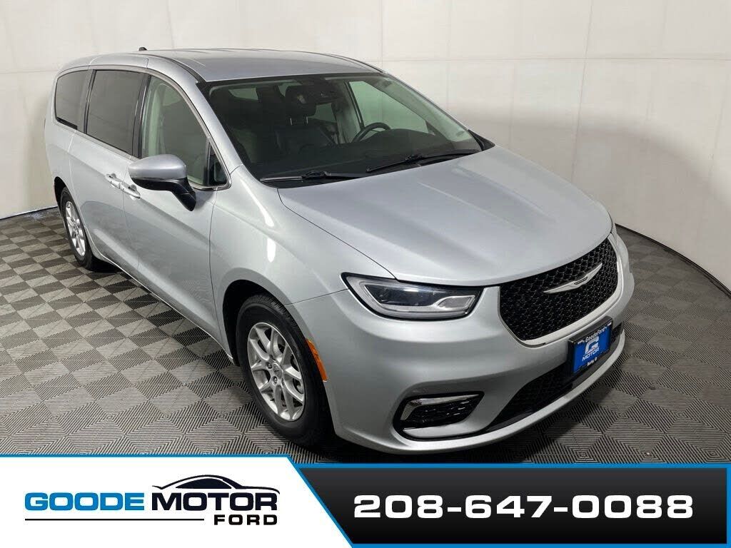 2023 CHRYSLER Pacifica