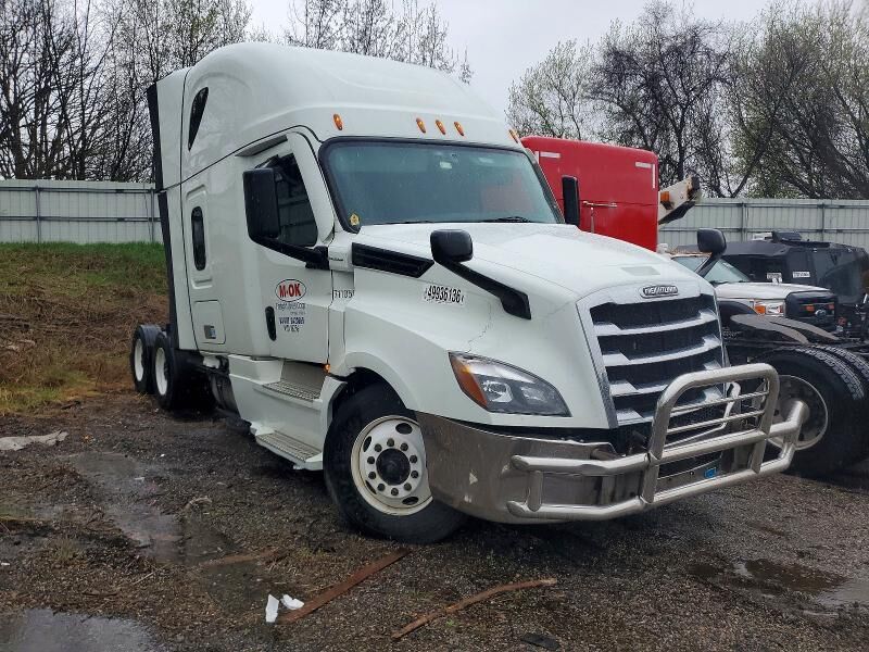 2024 FREIGHTLINER Cascadia