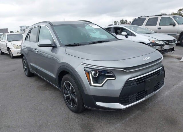 2025 KIA Niro