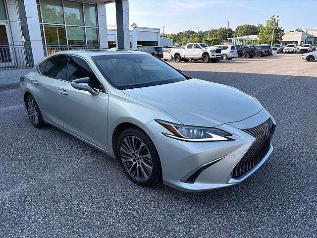 2019 LEXUS ES