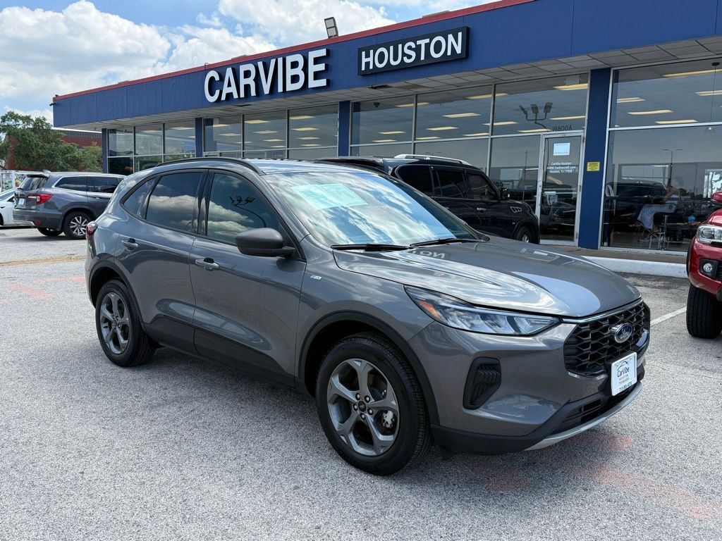2025 FORD Escape