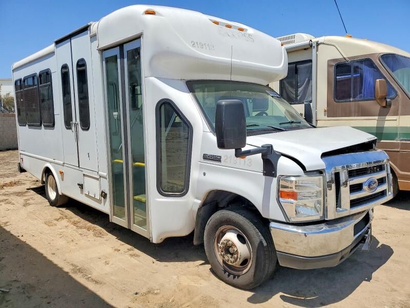 2019 FORD E-450