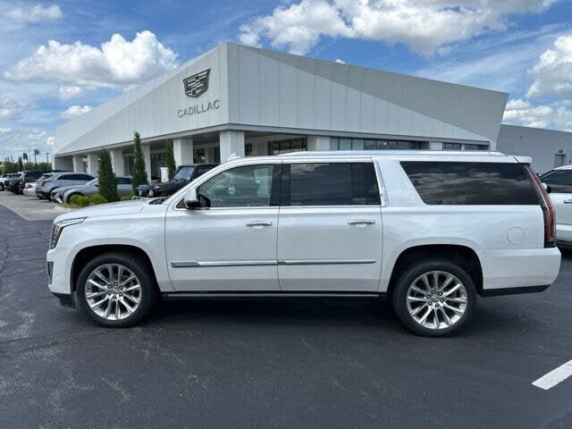 2018 CADILLAC Escalade ESV